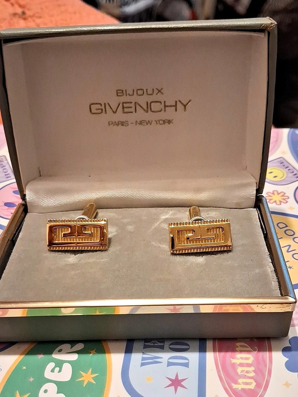 Givenchy Bijoux Givenchy Gold-Tone G-Logo Cufflinks with Original Box Bijoux